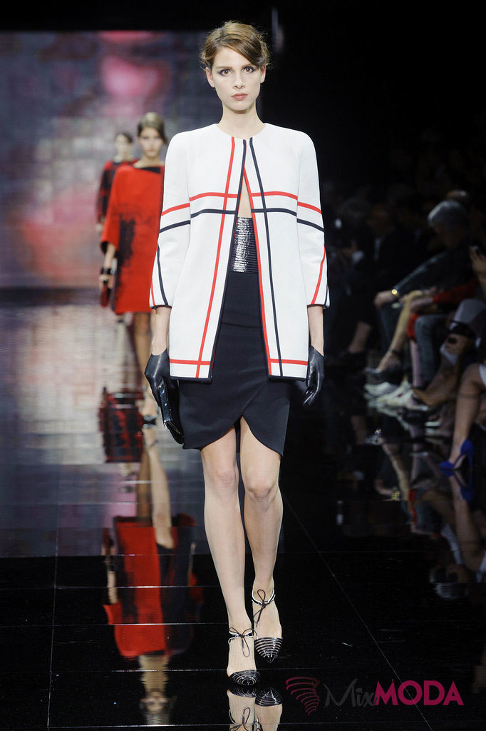Giorgio-Armani-Prive-Haute-Couture-Fall-2014-41