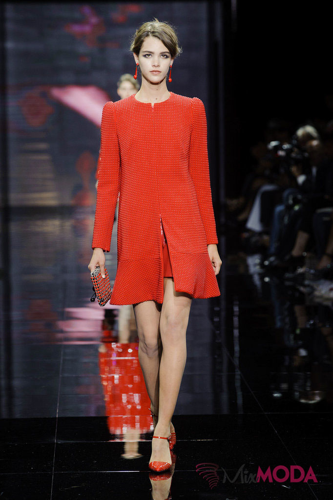 Giorgio-Armani-Prive-Haute-Couture-Fall-2014-55