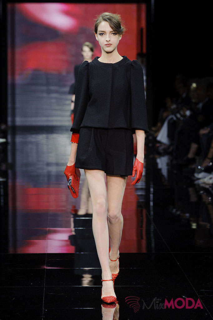 Giorgio-Armani-Prive-Haute-Couture-Fall-2014-6